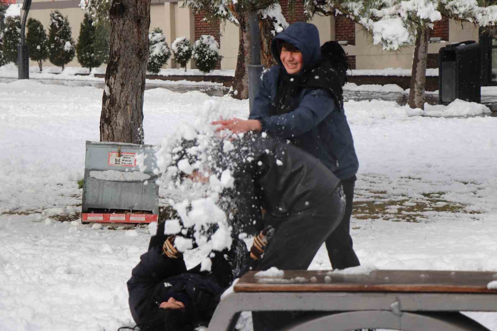 Bolu&rsquo;da 1 il&ccedil;ede okullar tatil edildi
