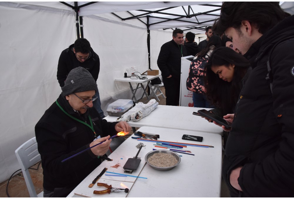 Kastamonu Üniversitesi’nde "çevre tırı" öğrencilerle buluştu