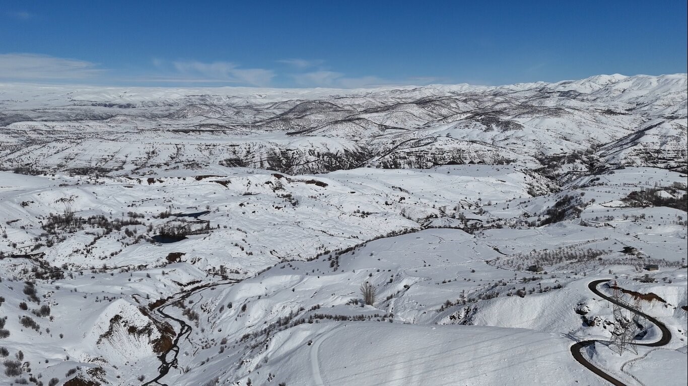 Bingöl’de kar sonrası güzel manzaralar ortaya çıktı
