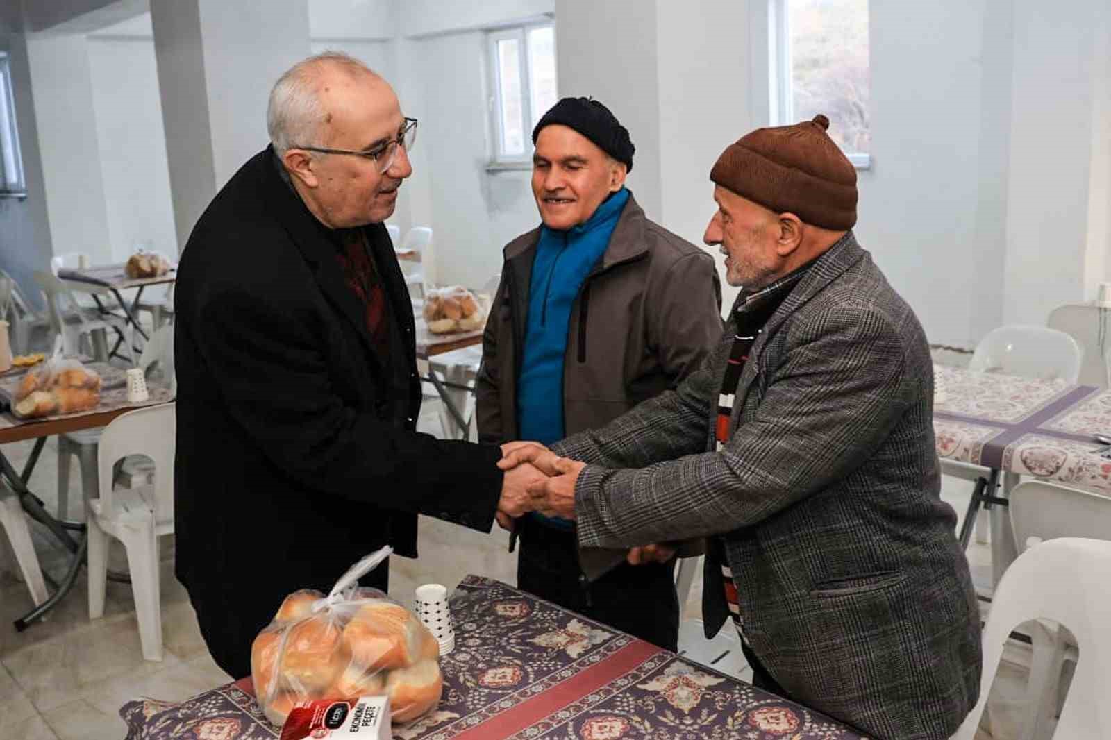 &Ccedil;ameli Belediyesinin iftar sofrası Karabayır&rsquo;da kuruldu
