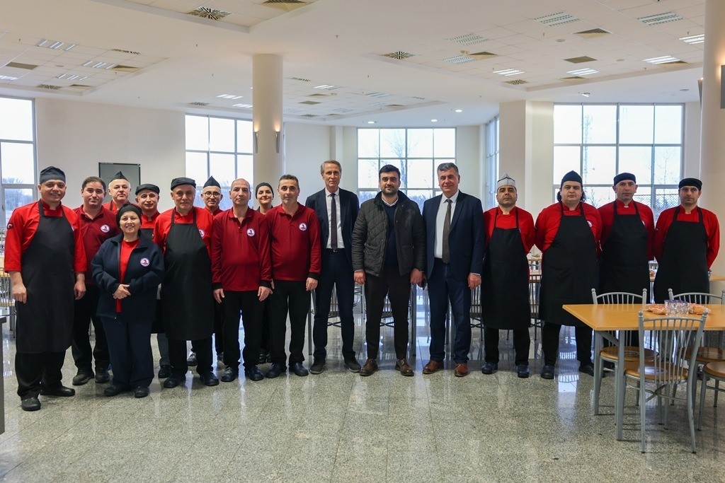 OM&Uuml;&rsquo;de &rsquo;Birlik Sofrası&rsquo;
