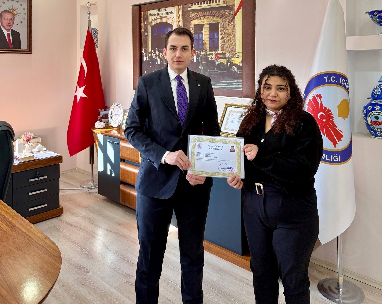 Hisarcık Kaymakamı Atam, proje öğretmenlerini başarılarından dolayı ödüllendirdi