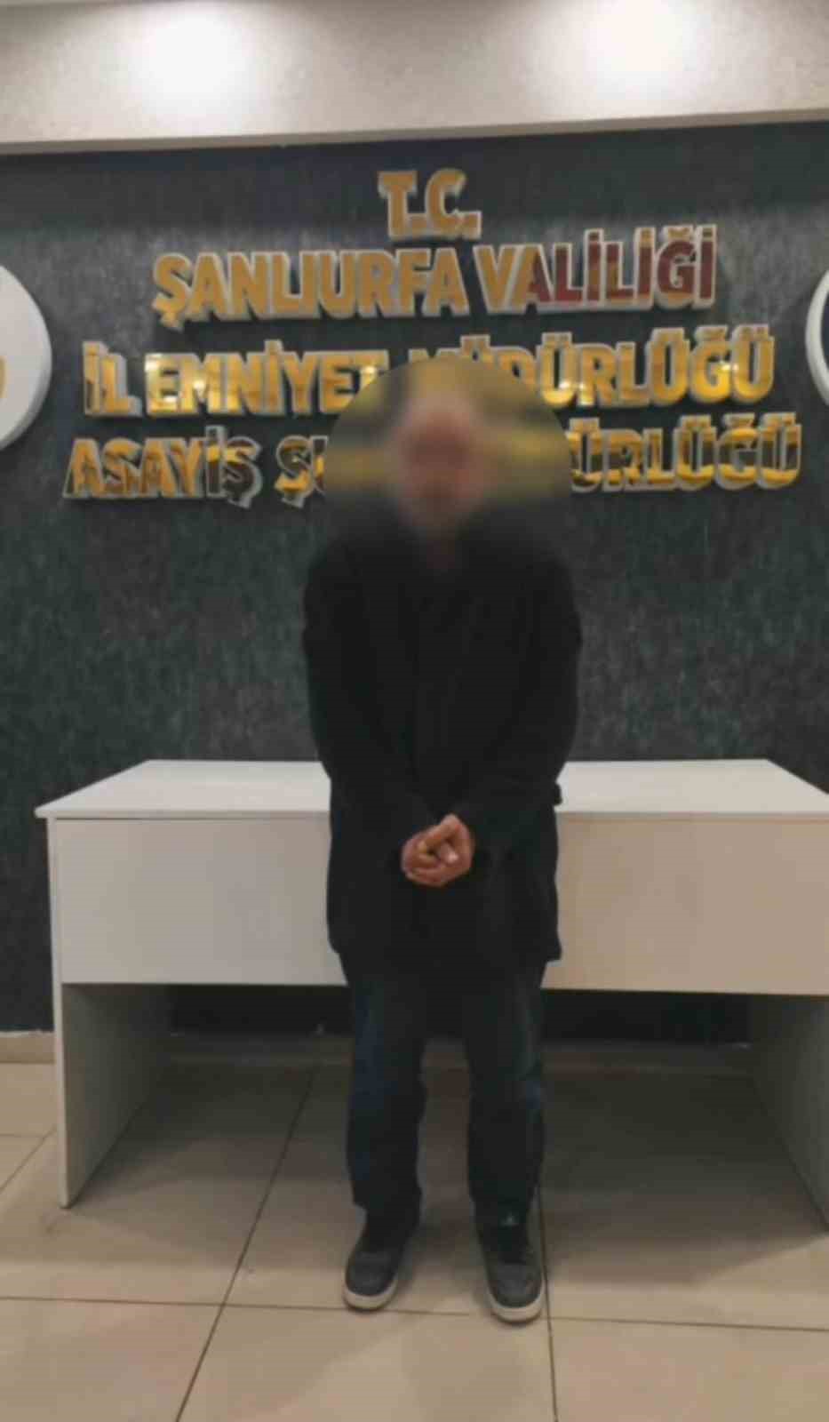 Şanlıurfa&rsquo;da 18 yıl 11 ay hapis cezası bulunan h&uuml;k&uuml;ml&uuml; yakalandı
