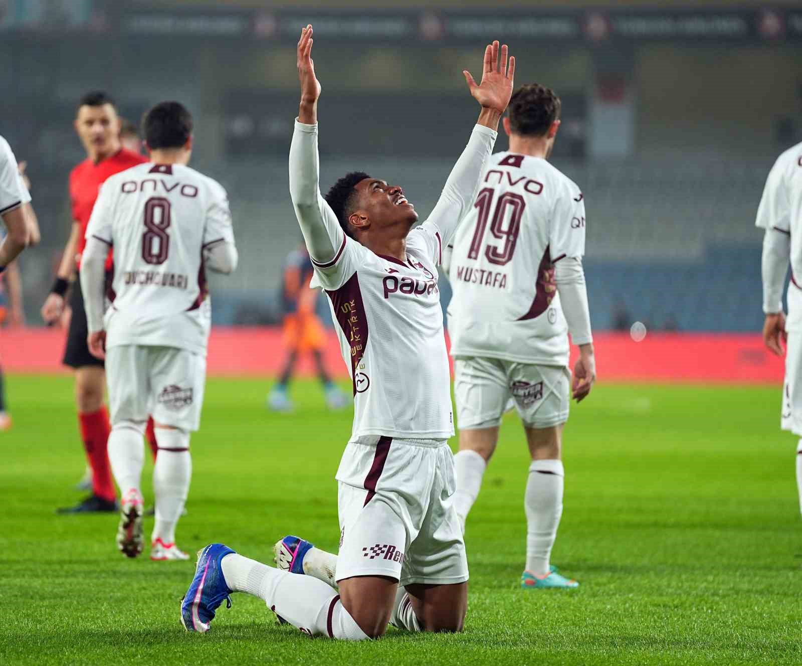 Ziraat Türkiye Kupası: RAMS Başakşehir: 0 - Trabzonspor: 1 (Maç devam ediyor)