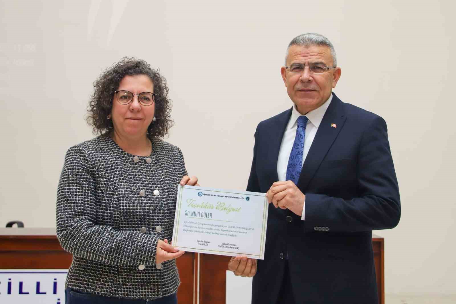 Başkan G&uuml;ler, gen&ccedil;lerle tecr&uuml;belerini paylaştı
