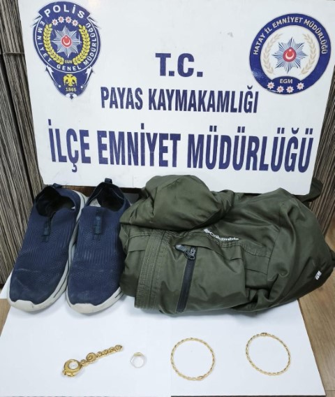 Yaşlı kadını altınları i&ccedil;in başına taşla vurarak ağır yaralayan komşusu &ccedil;ıktı