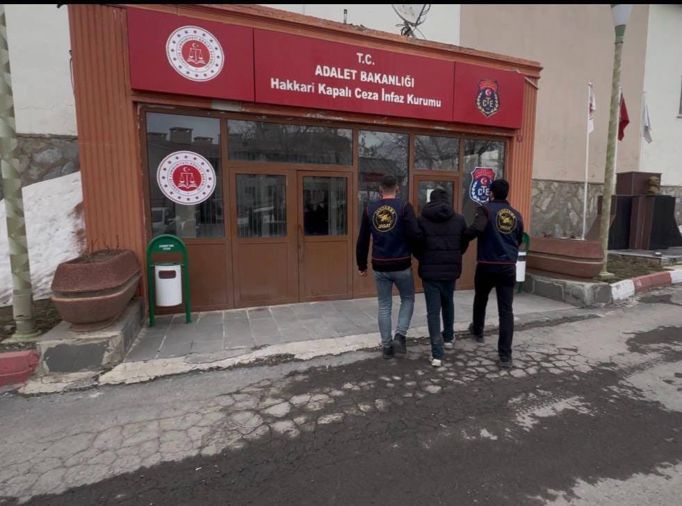 Hakkari’de kesinleşmiş hapis cezası bulunan 7 şahıs yakalandı