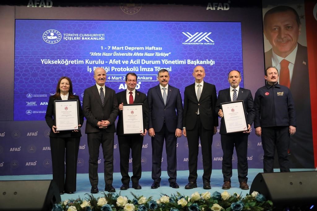 OM&Uuml; Kentsel Arama ve Kurtarma Ekibi akreditasyon sertifikasını aldı
