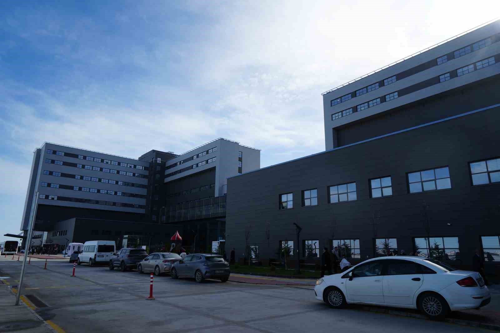 T&uuml;rkiye&rsquo;de 4 merkezde var: Sanal anjiyografi yapabilen yapay zekalı tomografi Samsun&rsquo;da
