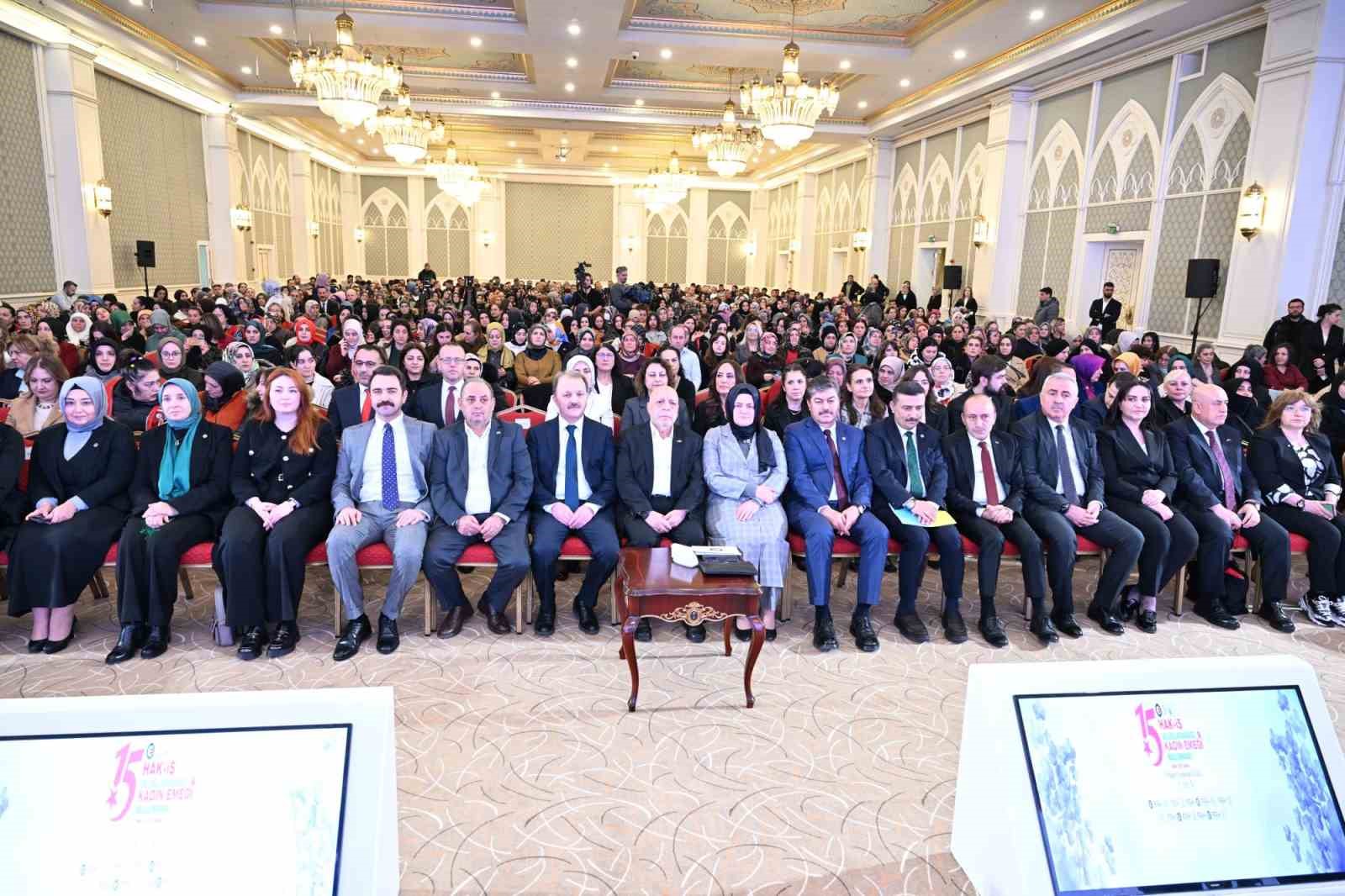 HAK-İŞ Başkanı Arslan: "235 bin kadın &uuml;yemizle T&uuml;rkiye&rsquo;deki en fazla kadın &uuml;yeye sahip Konfederasyonuz"
