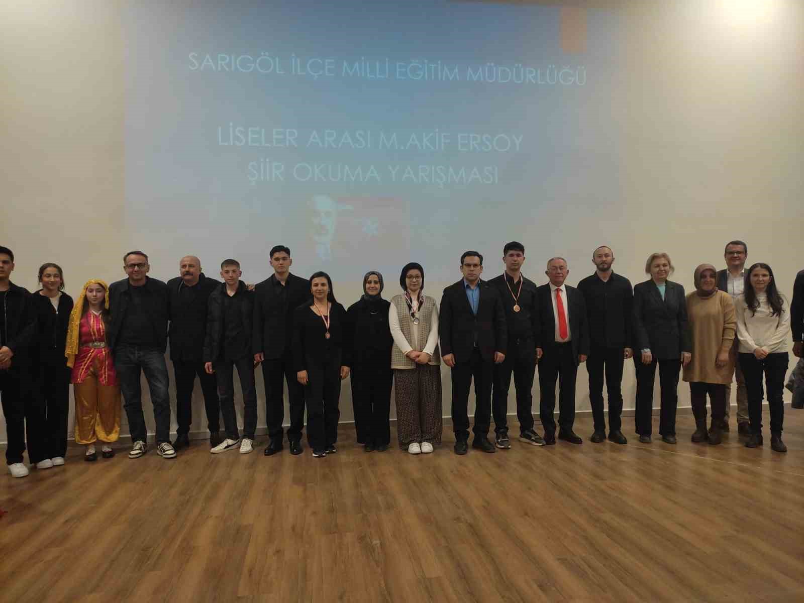 Sarıg&ouml;l&rsquo;de İstiklal Marşı&rsquo;nın kabul&uuml;n&uuml;n 104. yılına anlamlı anma
