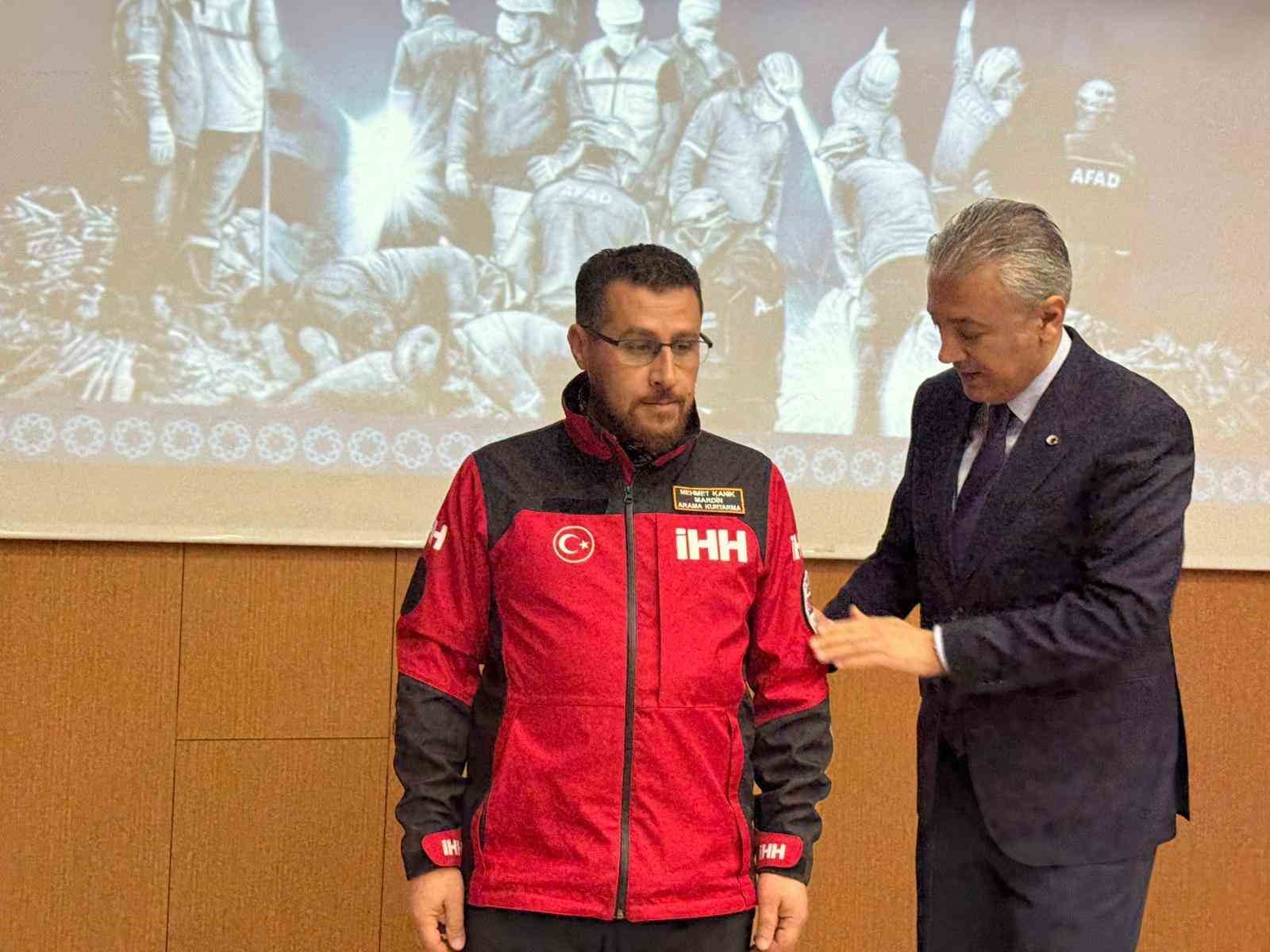 Mardin&rsquo;de AFAD g&ouml;n&uuml;ll&uuml;lerine sertifikaları verildi
