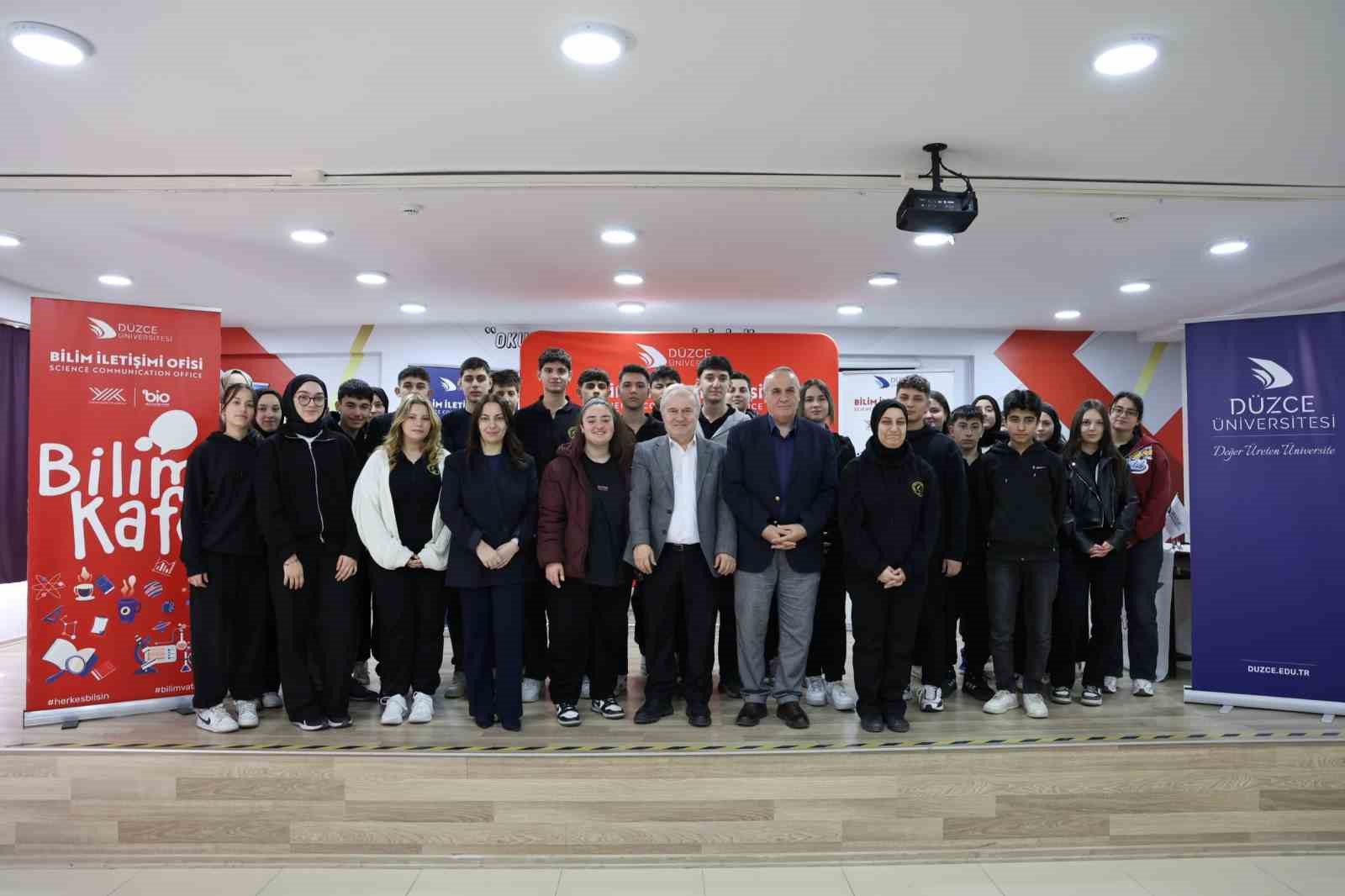 Bilim Kafede beynin ger&ccedil;ekleri g&uuml;n y&uuml;z&uuml;ne &ccedil;ıkarıldı
