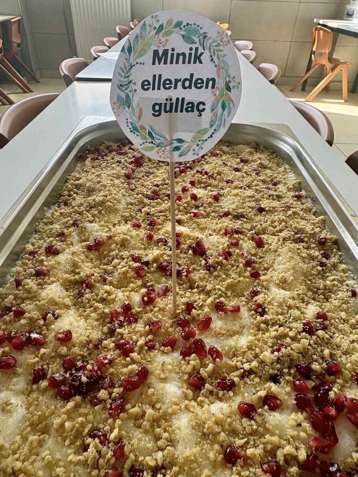 Muğla&rsquo;da minik &ouml;ğrenciler g&uuml;lla&ccedil; yapmayı &ouml;ğrendi
