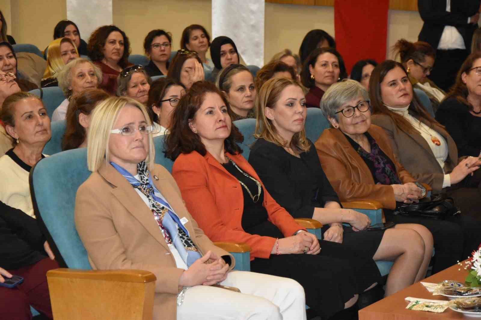 Manisa iş d&uuml;nyasının kadınları ilham veren s&ouml;yleşide buluştu
