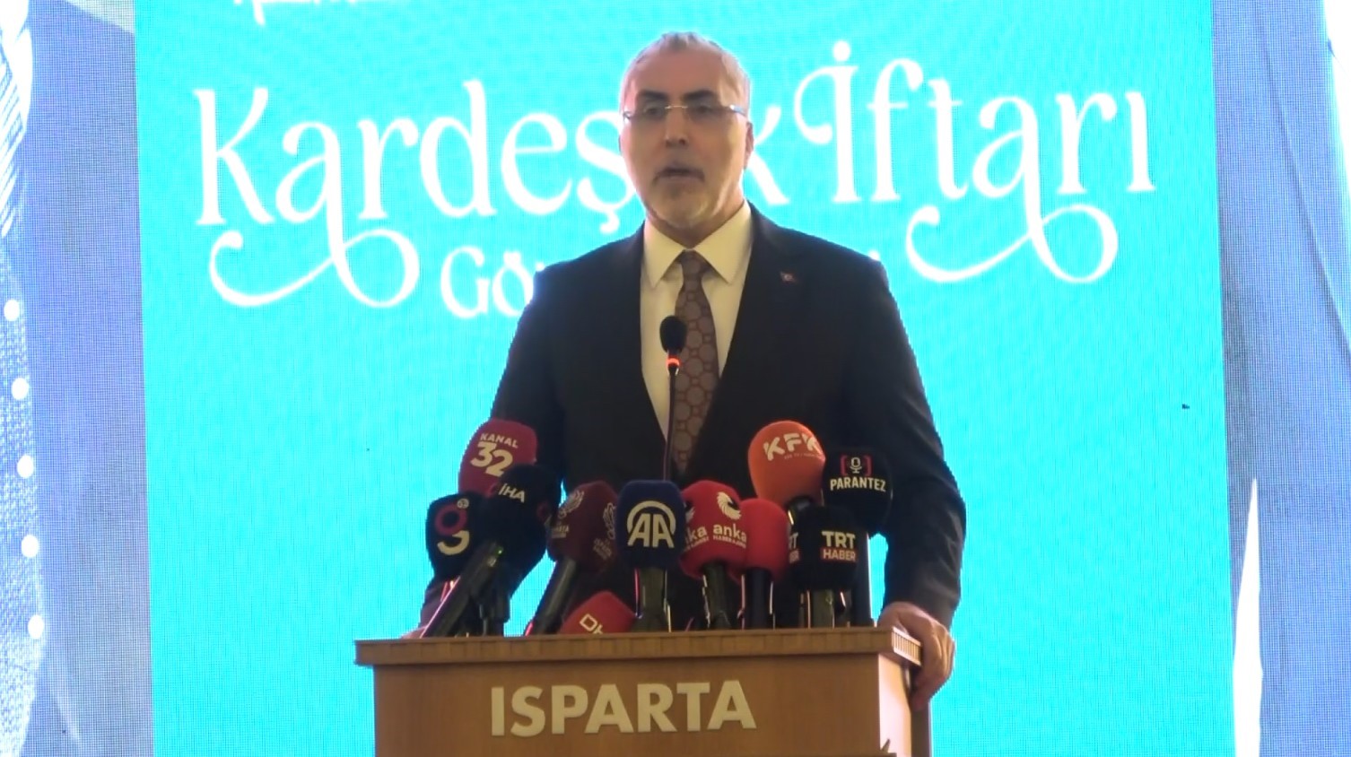 Bakan Işıkhan: "T&uuml;rkiye 2026 yılında kadın istihdamını en fazla artıran &uuml;lke oldu"
