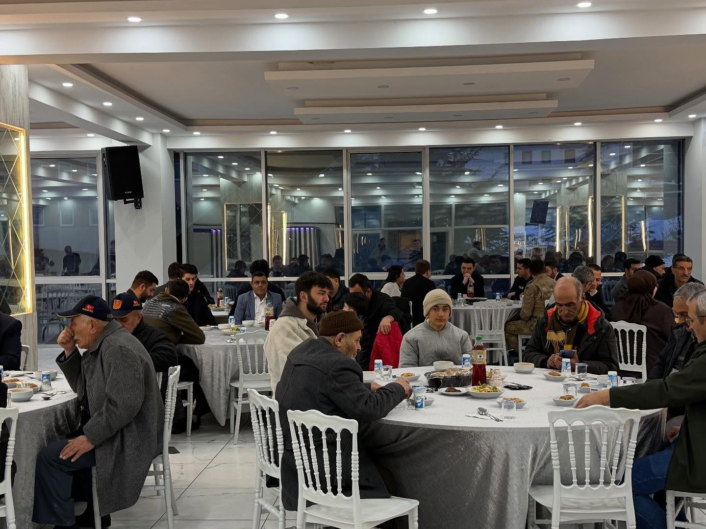 İli&ccedil;&rsquo;te şehit aileleri ve gaziler onuruna iftar programı d&uuml;zenlendi
