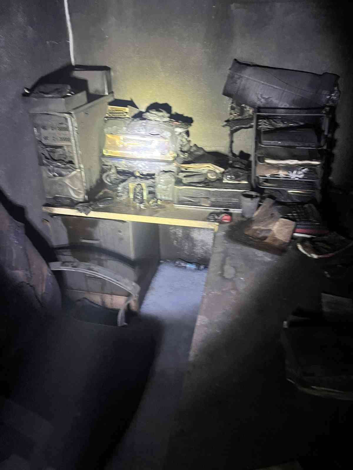 Kahramanmaraş&rsquo;ta depo yangını
