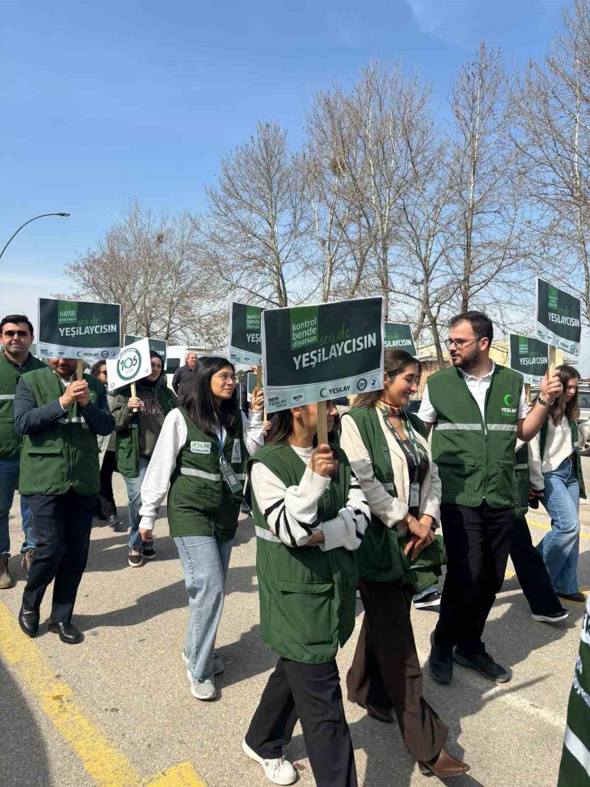 Denizli Yeşilay Haftası&rsquo;nda yeşile b&uuml;r&uuml;nd&uuml;
