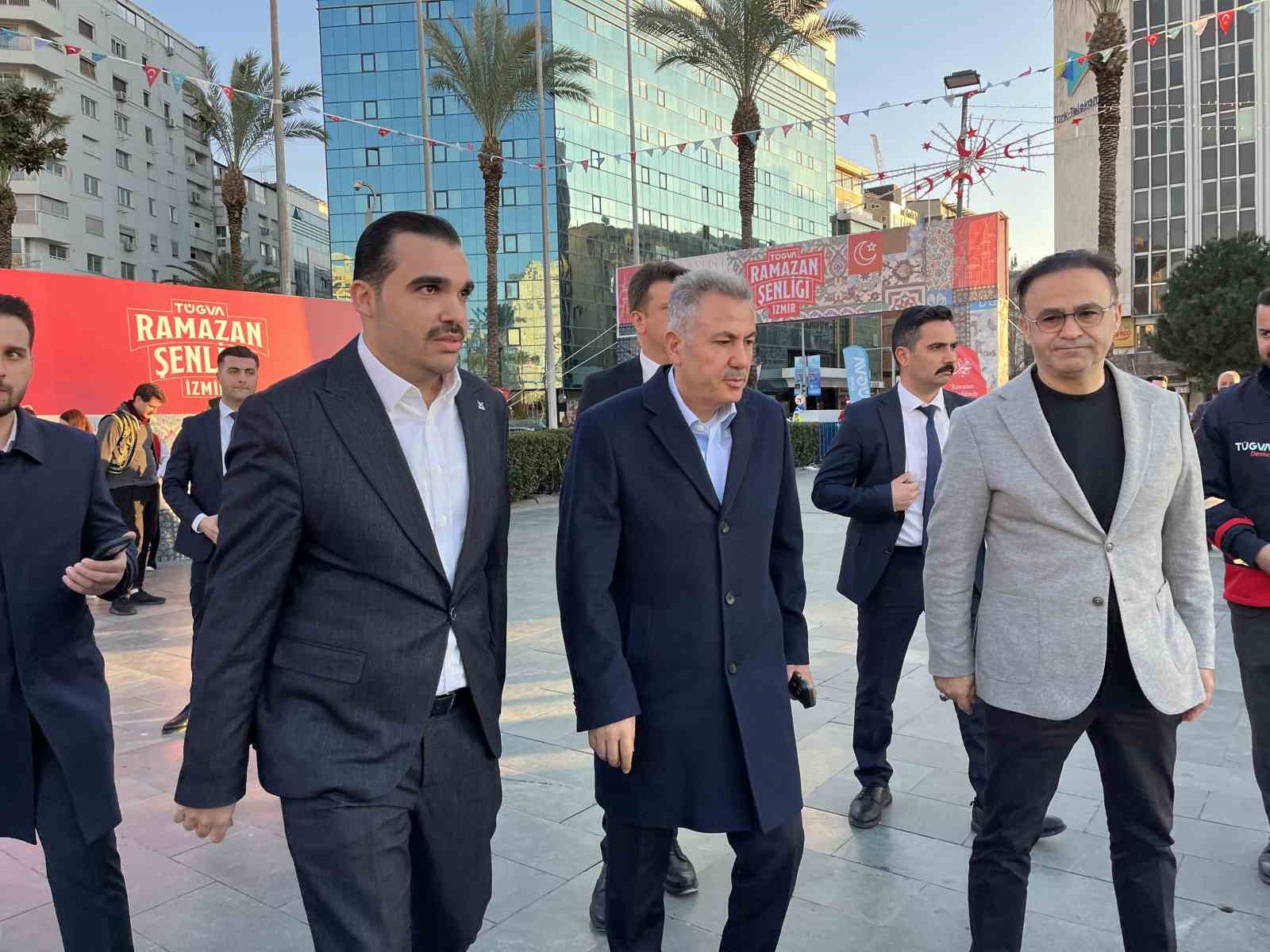 İzmir&rsquo;de &rsquo;Ramazan Şenliği ve B&uuml;y&uuml;k Aile İftarı&rsquo;
