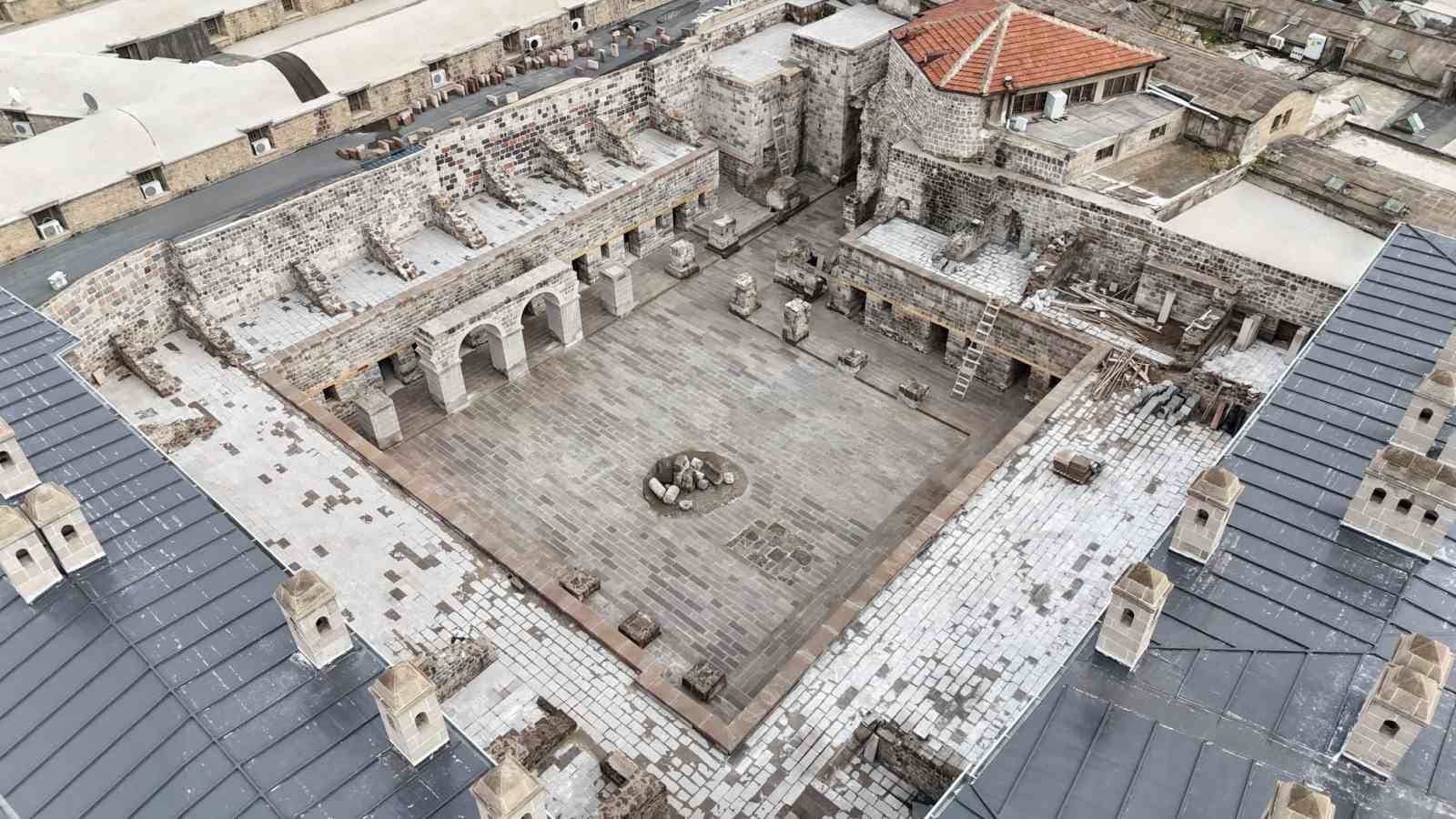 G&ouml;n Han&rsquo;da yaz ayları k&uuml;lt&uuml;r ve sanatla bir başka olacak
