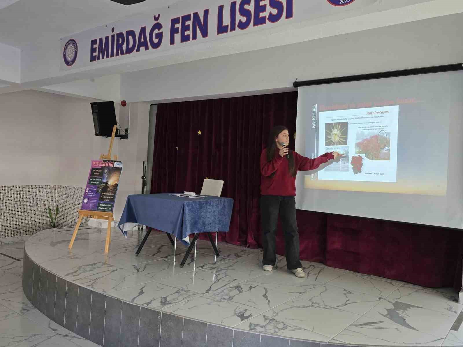 &lsquo;Işık Kirliliği&rsquo; sunumu b&uuml;y&uuml;k ilgi g&ouml;rd&uuml;
