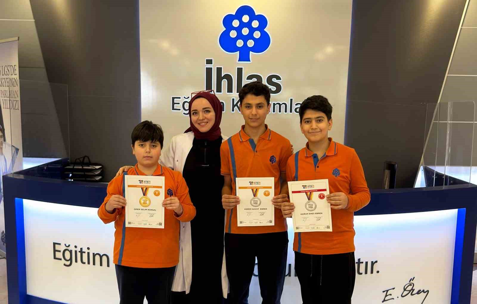 İhlas Koleji &ouml;ğrencilerinden Uluslararası Stem Olimpiyatları&rsquo;nda b&uuml;y&uuml;k başarı
