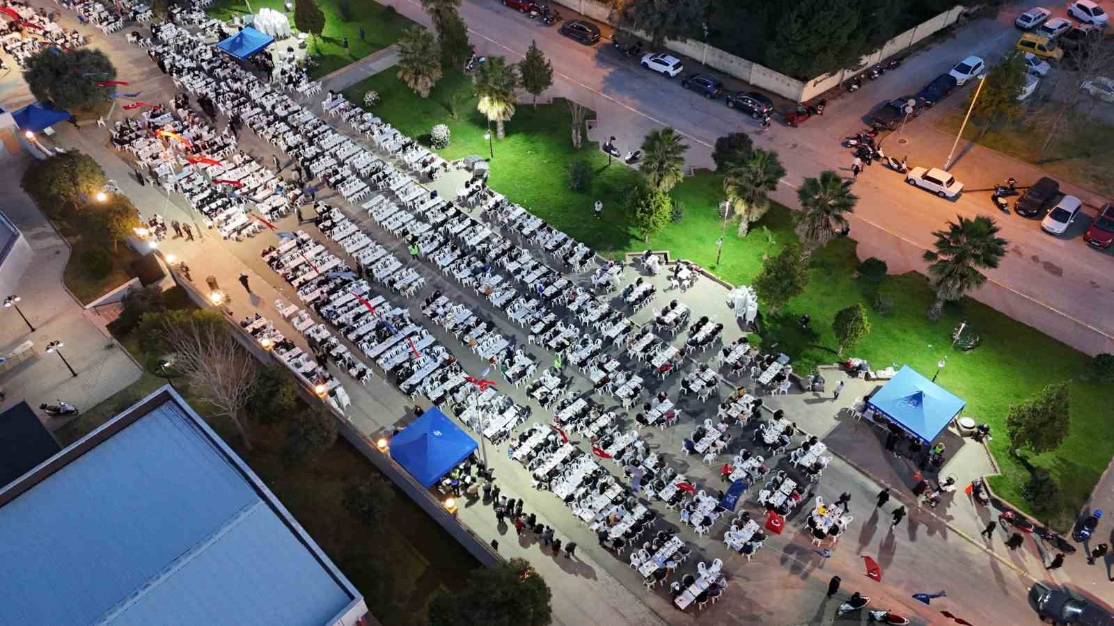 Nazilli&rsquo;de vatandaşlar iftar sofrasında buluştu
