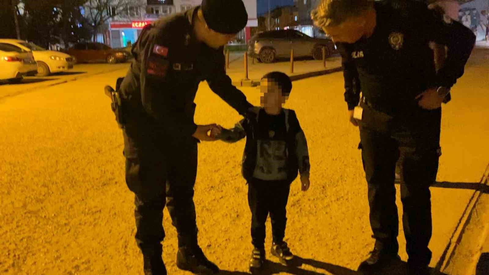 Babası hastanede tedavi olurken kaybolan &ccedil;ocuk i&ccedil;in ekipler seferber oldu
