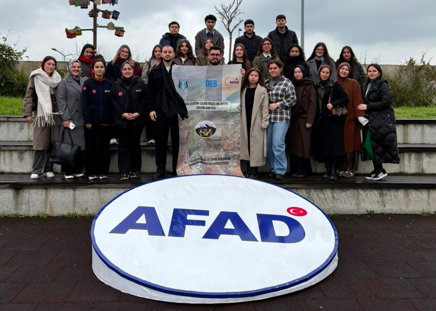 Geleceğin lojistik&ccedil;ileri afetlere hazırlanıyor
