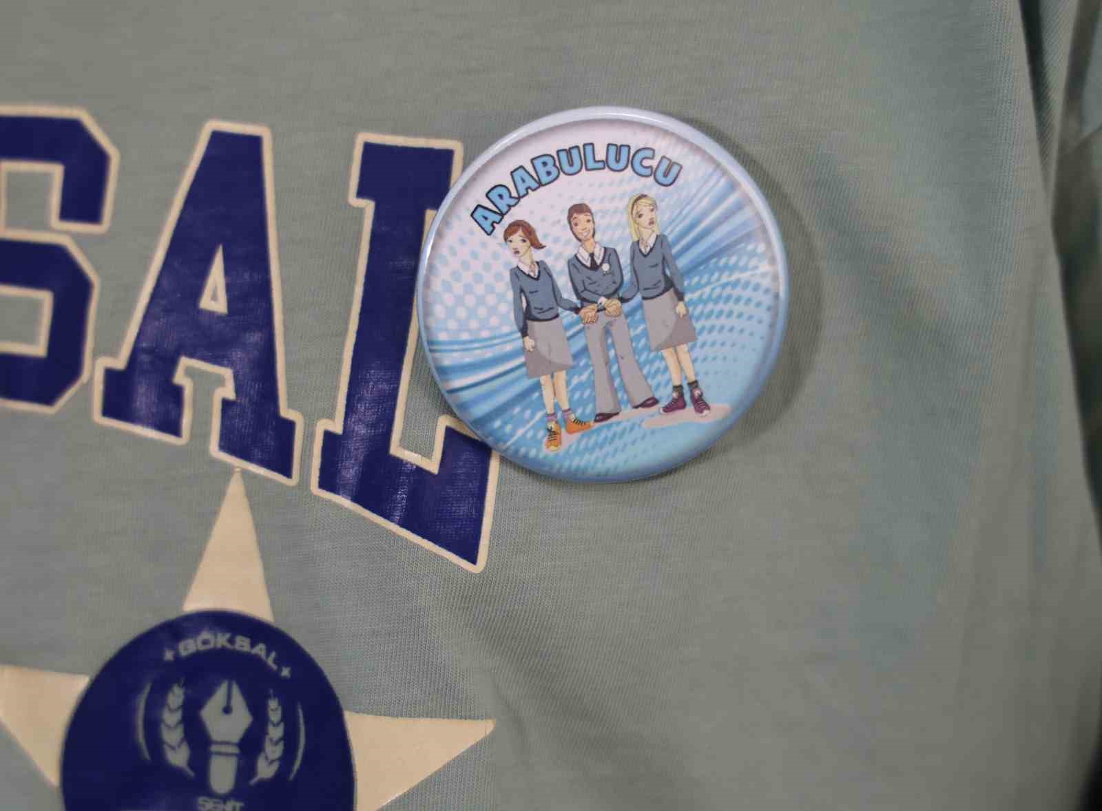 Akran zorbalığına karşı and i&ccedil;tiler
