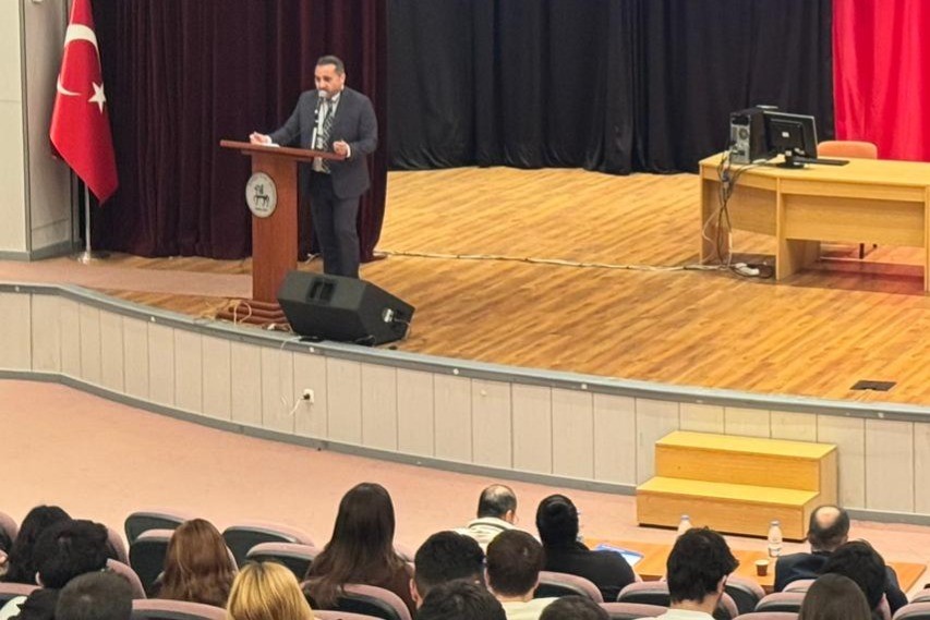 Gen&ccedil; veri bilimciler DATAFEST&rsquo;te sekt&ouml;r&uuml;n uzman isimleriyle buluştu
