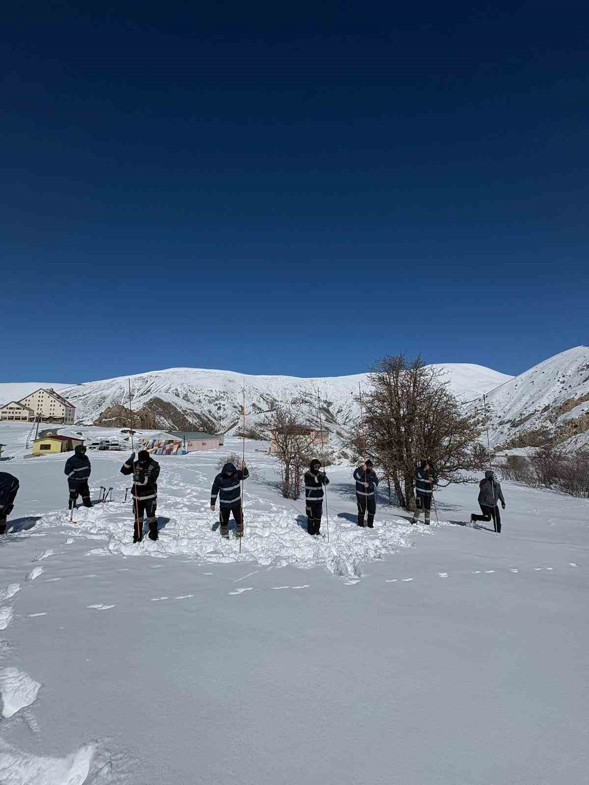Aras Elektrik&rsquo;ten zorlu doğa koşullarına karşı &ccedil;ığ eğitimi
