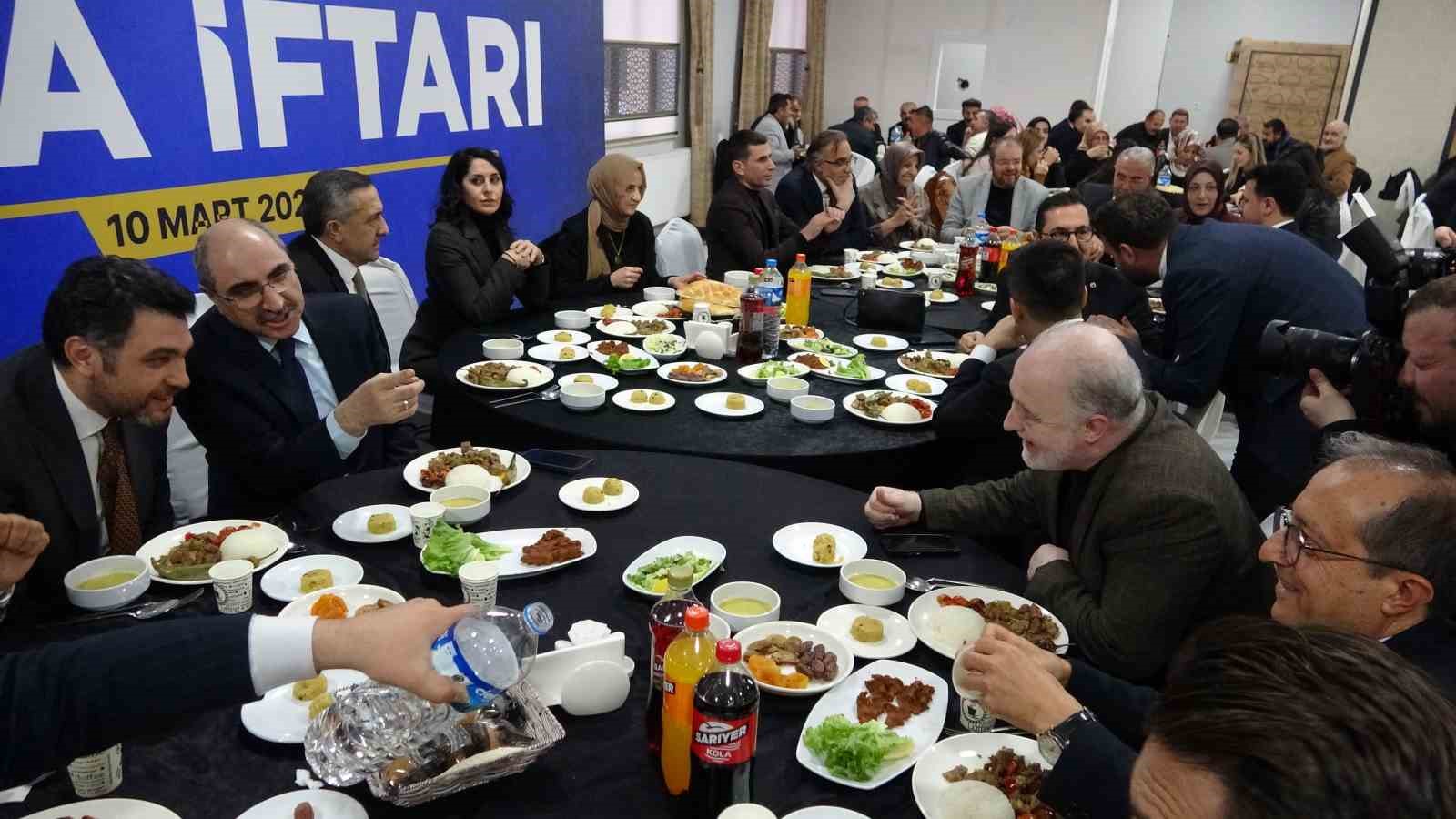 AK Parti Genel Başkan Yardımcısı Tuncer: "T&uuml;rkiye d&uuml;nyanın en g&uuml;venli limanlarından biridir"
