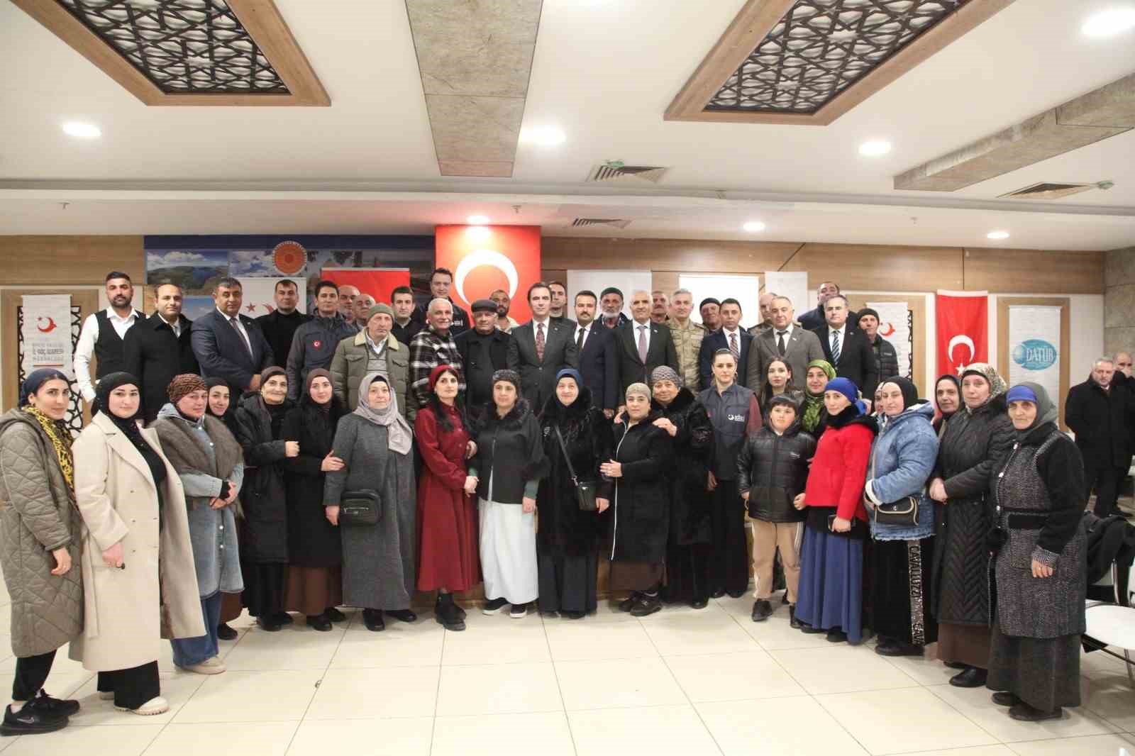 Ahlat’taki Ahıska Türkleri iftar sofrasında bir araya geldi