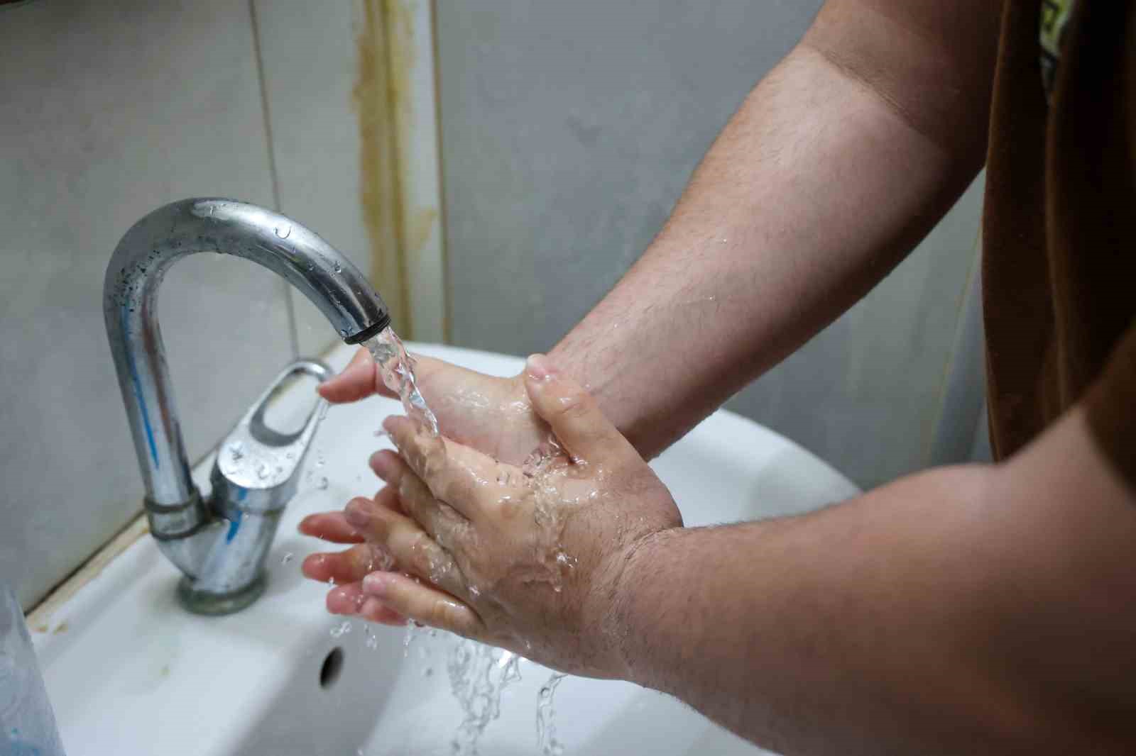 B&uuml;y&uuml;kşehir Belediyesi&rsquo;nin &uuml;niversite &ouml;ğrencilerine "Can Suyu" desteği s&uuml;r&uuml;yor
