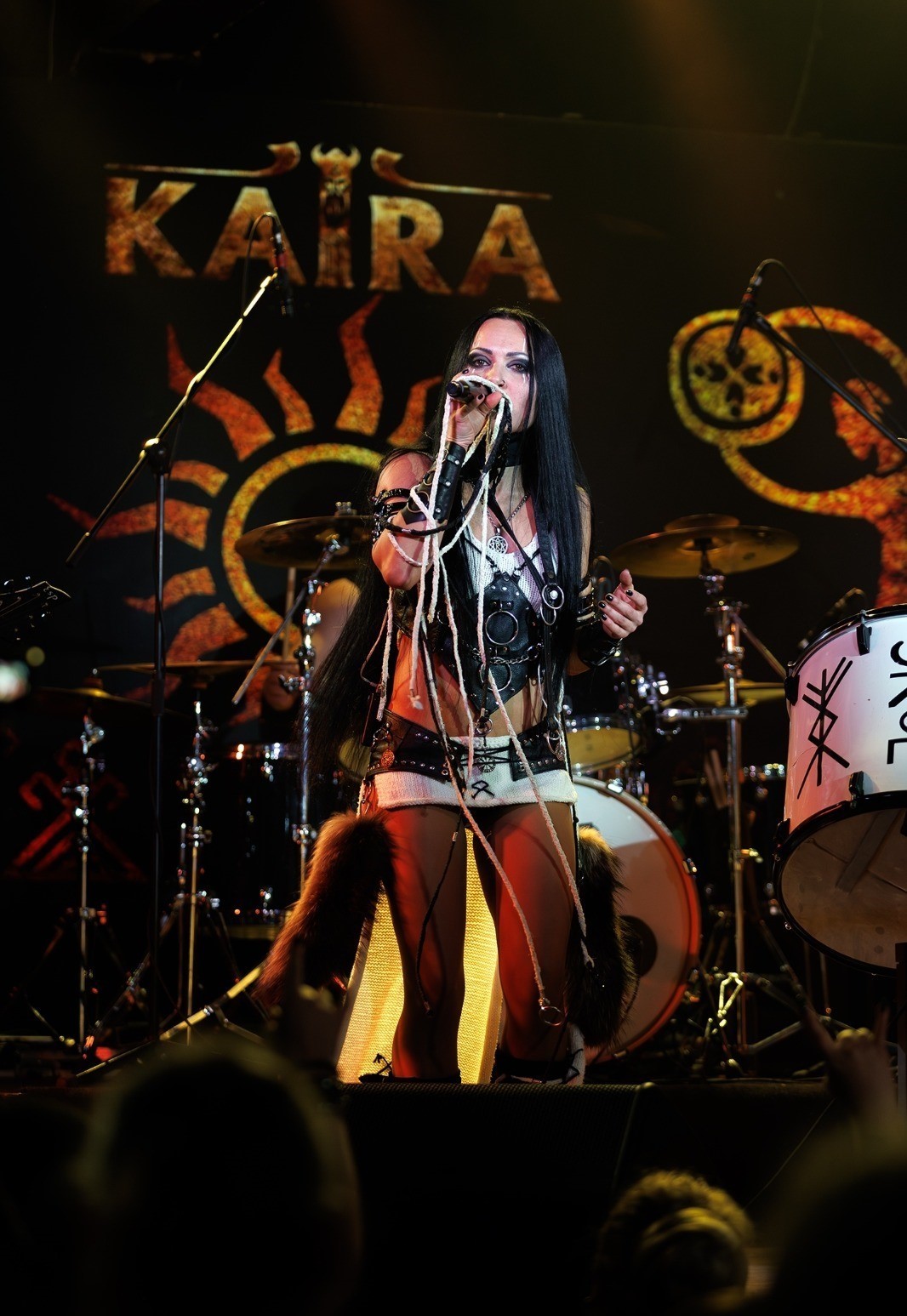 Belaruslu rock grubu KAIRA, T&uuml;rk enstr&uuml;manlarıyla Avrupa&rsquo;yı fethediyor
