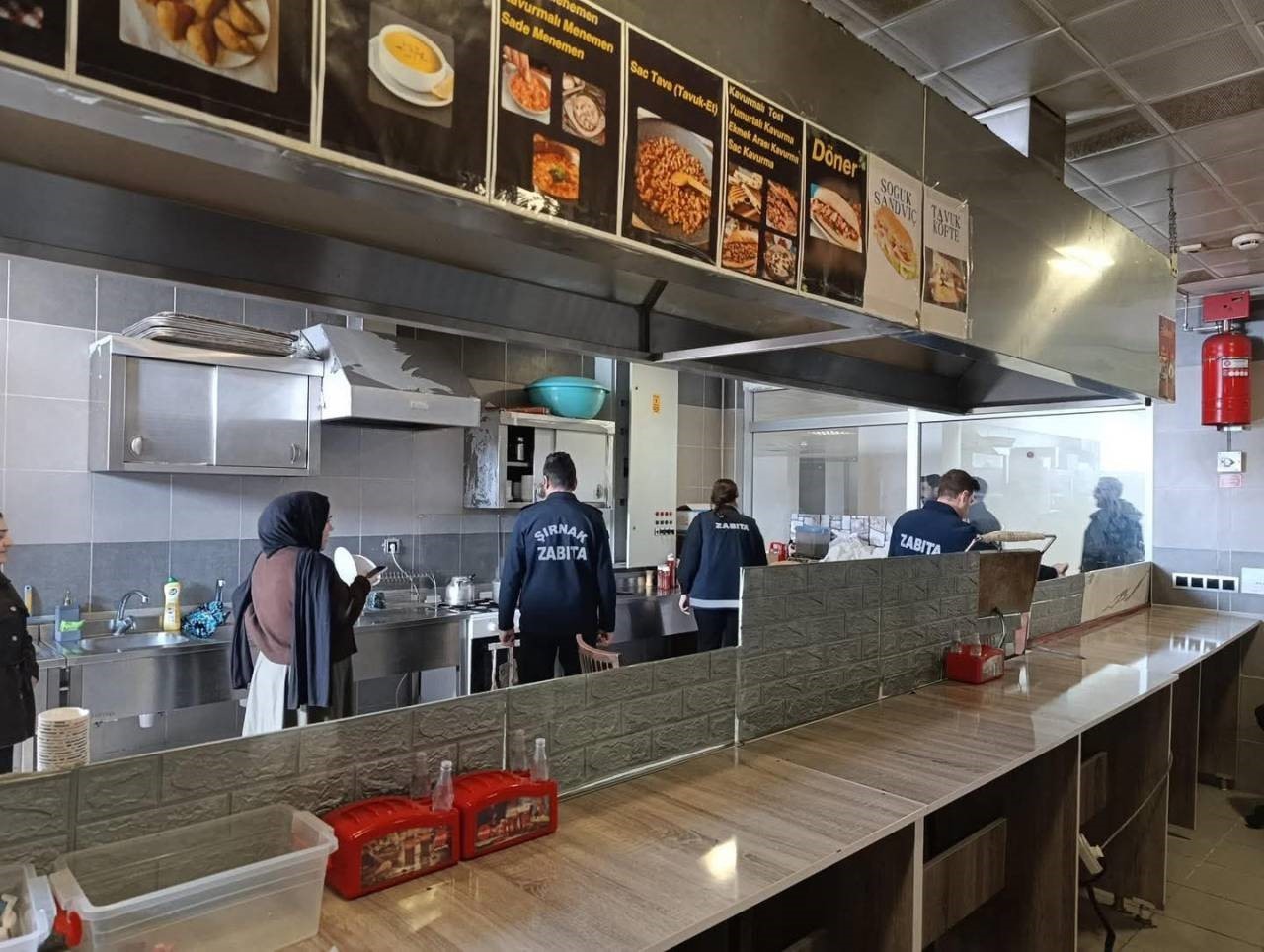 Şırnak&rsquo;ta zabıta ekiplerinden tavizsiz "gramaj ve hijyen" denetimi
