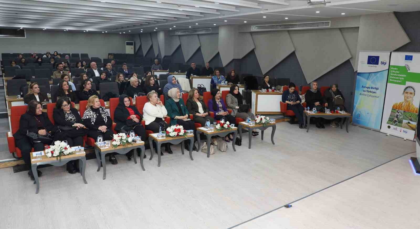 Van’da "Kadın Çiftçiler Sürdürülebilir Gelecek İçin Buluşuyor Programı" düzenlendi