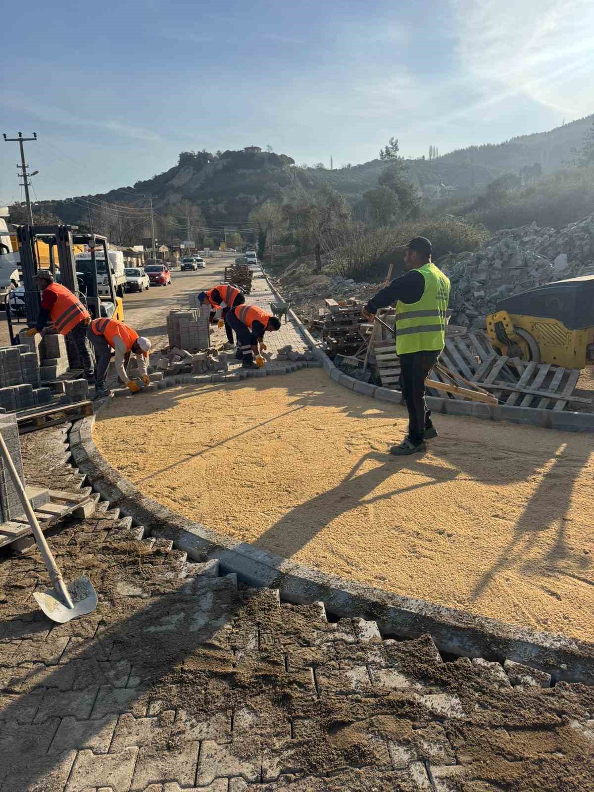 B&uuml;y&uuml;kşehir&rsquo;den 17 il&ccedil;ede eş zamanlı ulaşım altyapısı &ccedil;alışması
