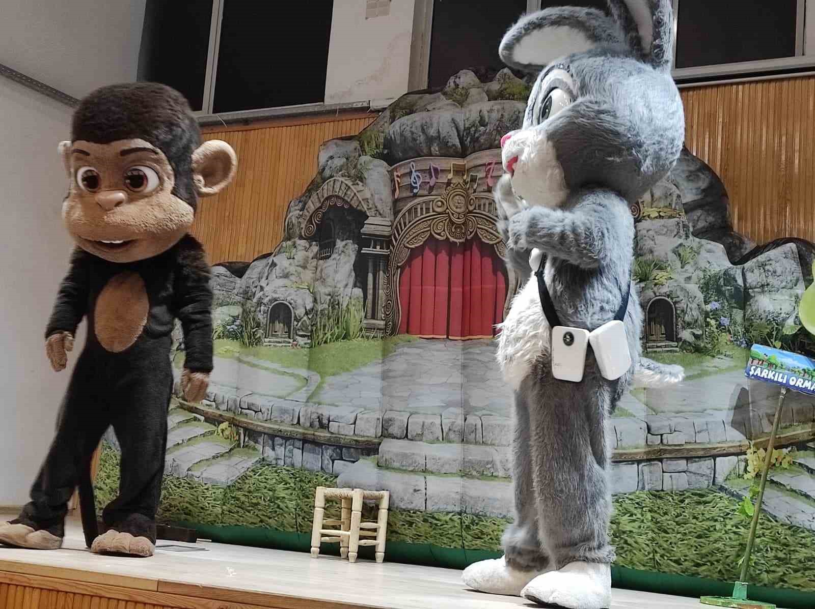 T&uuml;rkeli&rsquo;de "Akıllı Tavşan Momo" ile &ccedil;evre bilinci kazandırıldı
