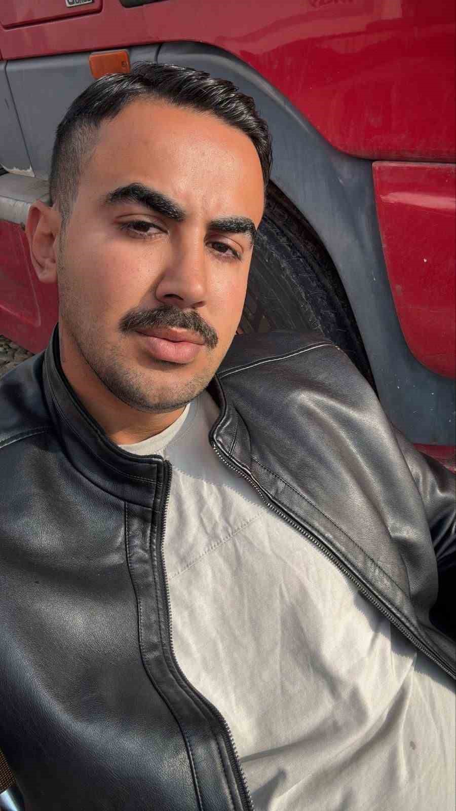 İran&rsquo;da hayatını kaybeden tır şof&ouml;r&uuml;n&uuml;n yakınları, cenazenin T&uuml;rkiye&rsquo;ye getirilmesini istiyor
