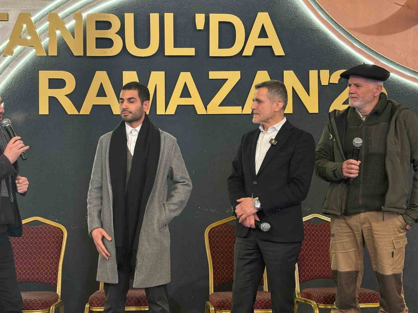 End&uuml;l&uuml;s geleneğini yaşatan İspanyol hacılar AK Parti İstanbul İl Başkanlığı&rsquo;na geldi
