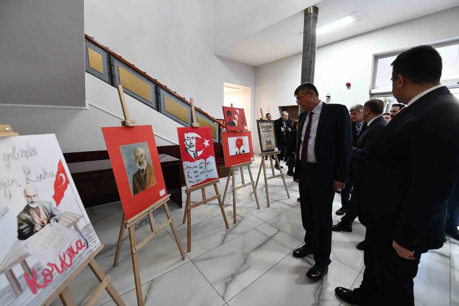 Mehmet Akif Ersoy, İstiklal Marşı&rsquo;nın Ankara dışında ilk kez yayımlandığı Kastamonu&rsquo;da saygıyla anıldı
