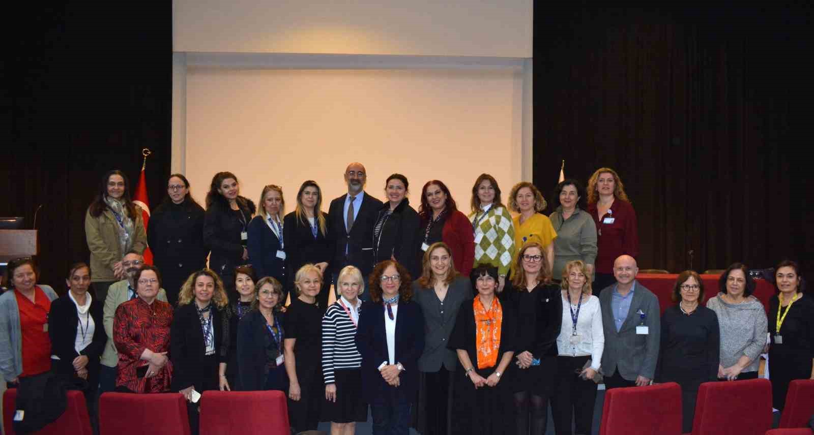 E&Uuml;TF&rsquo;de T&uuml;rk seramik sanatında kadın imajı ve estetik yolculuğu konuşuldu
