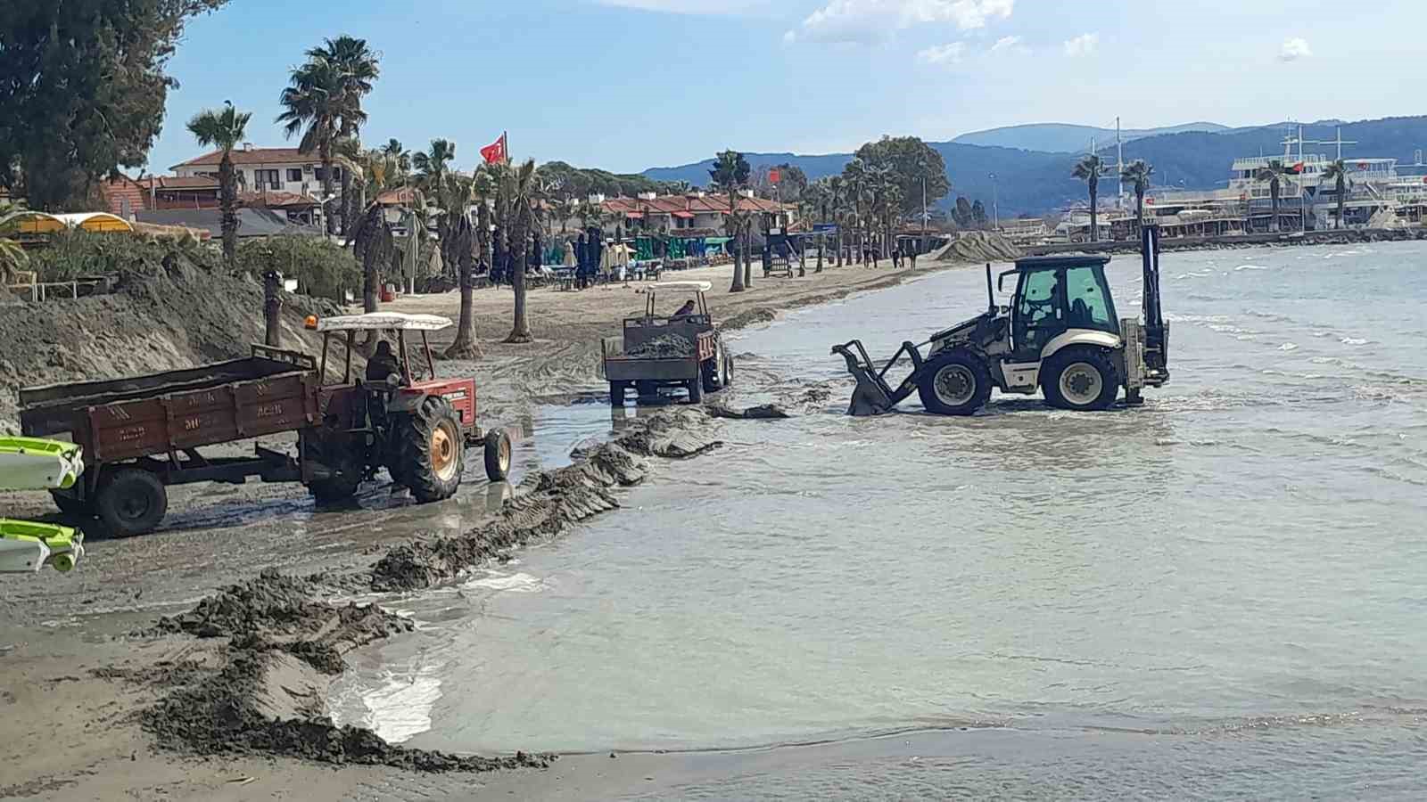 Akyaka sahili yaz sezonuna hazırlanıyor