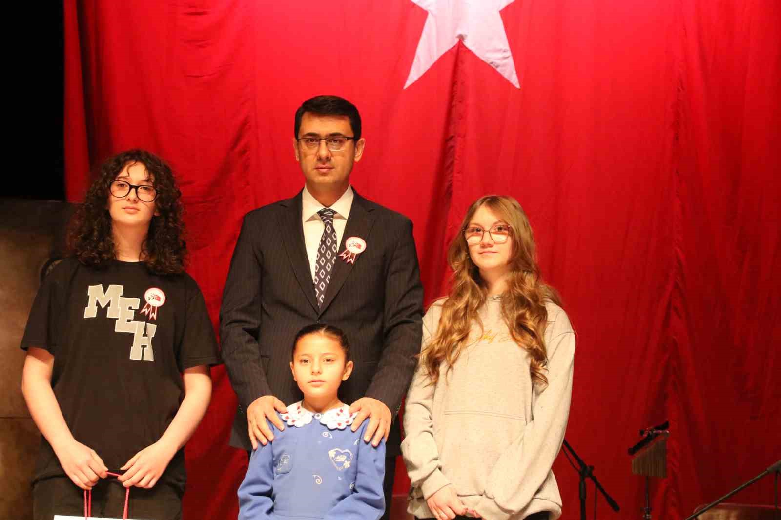Uşak&rsquo;ta İstiklal Marşı&rsquo;nın Kabul&uuml; ve Mehmet Akif Ersoy&rsquo;u Anma programı
