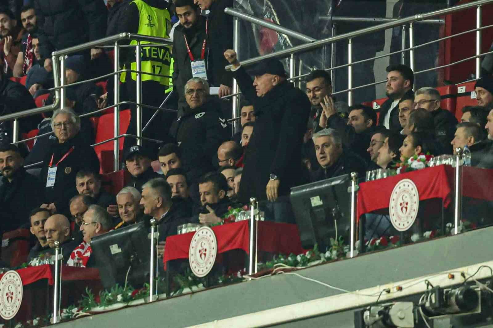 UEFA Konferans Ligi: Samsunspor: 0 - Rayo Vallecano: 1 (Maç devam ediyor)