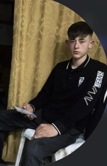 Adana’da belediye otobüsüyle çarpışan motosiklet sürücüsü genç, hayatını kaybetti