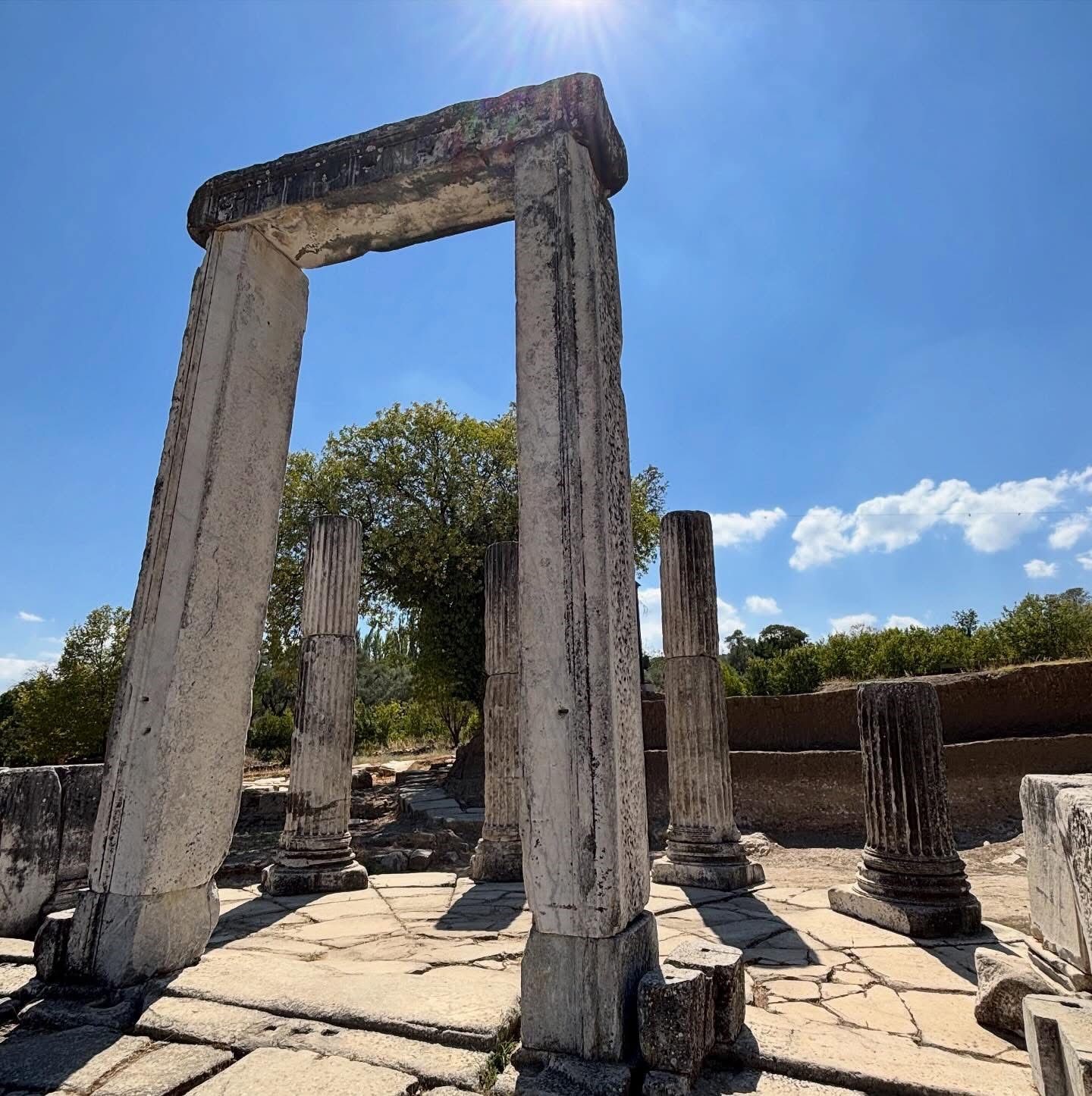 Stratonikeia ve Lagina kazılarında geleceğin restorat&ouml;rleri yetişiyor
